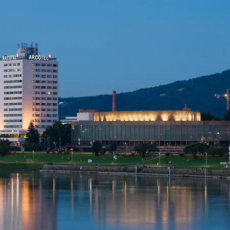 Arcotel Nike Linz