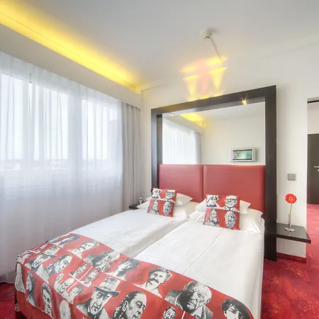 Hotel Arcotel Nike 4*