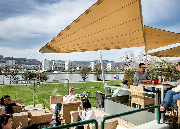 Hotell Arcotel Nike 4*