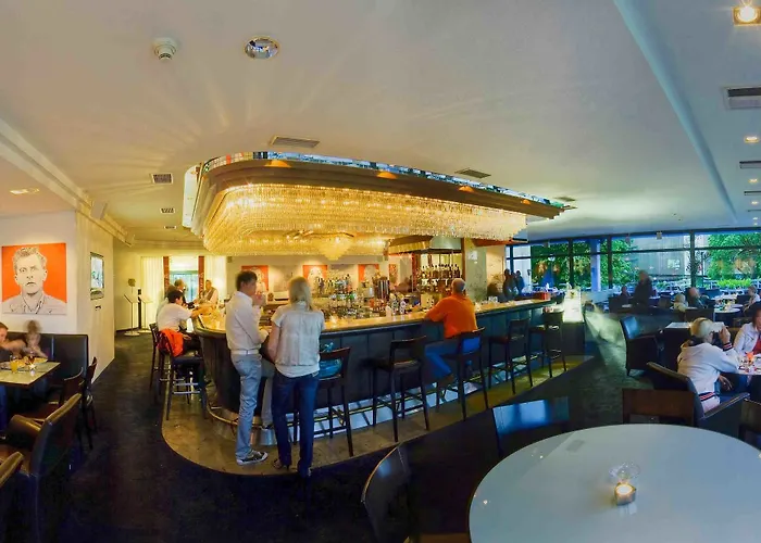 Hotell Arcotel Nike 4*